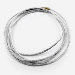 Гайтан «Серебристый» с золотистой застежкой — изображение 2