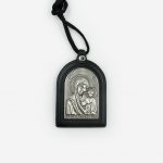 Подвеска автомобильная «Богородица Казанская» из натуральной кожи с серебрением